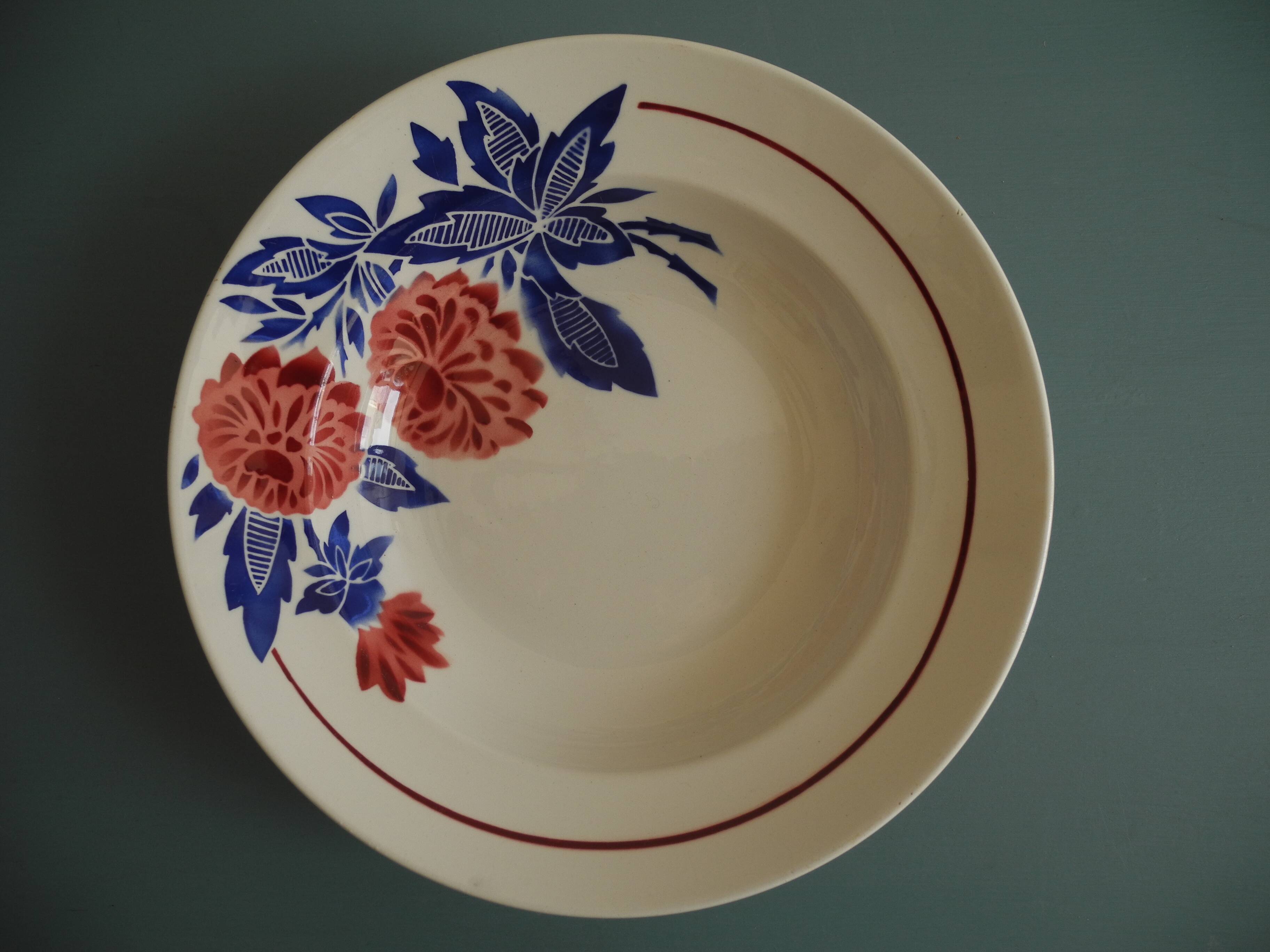 old Badonvillier earthenware dish from the early 20th century