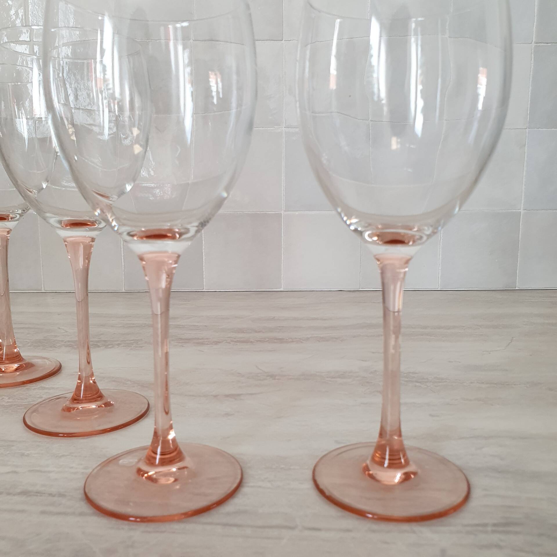 4 Verres à Eau ou Vin / verre à pied Rose