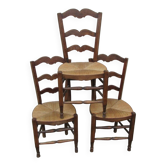3 chaises anciennes paillées , en hêtre