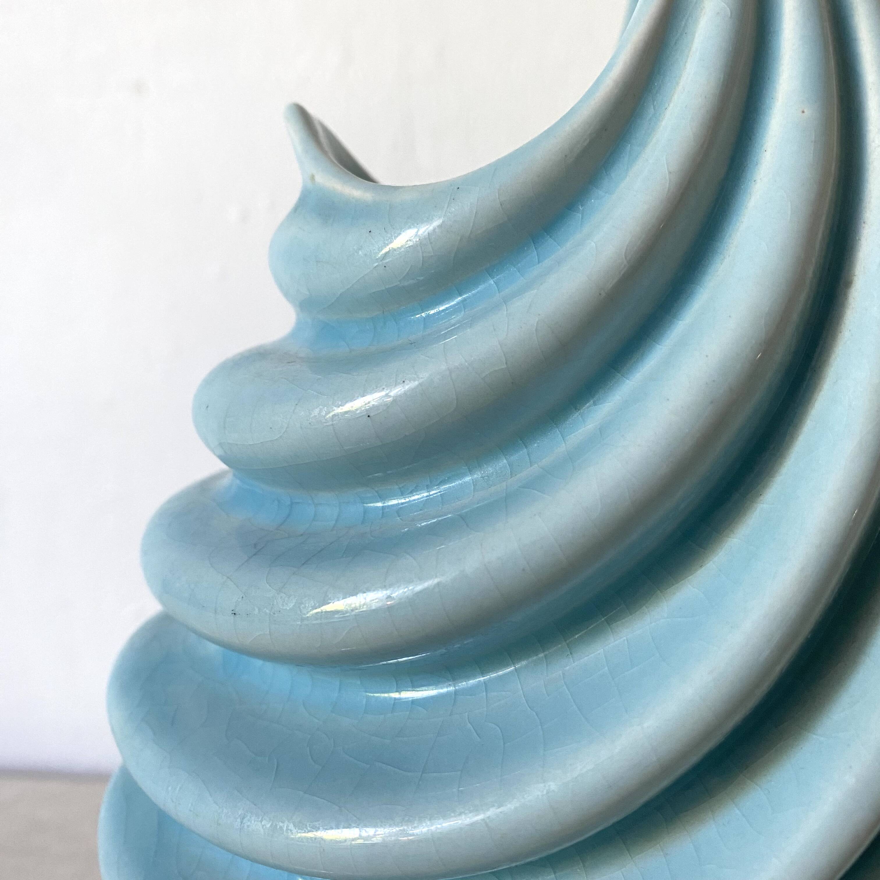 Vase en céramique art déco