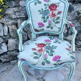 Paire de fauteuils Cabriolets en bois peint de style Louis XV époque XIXeme siècle