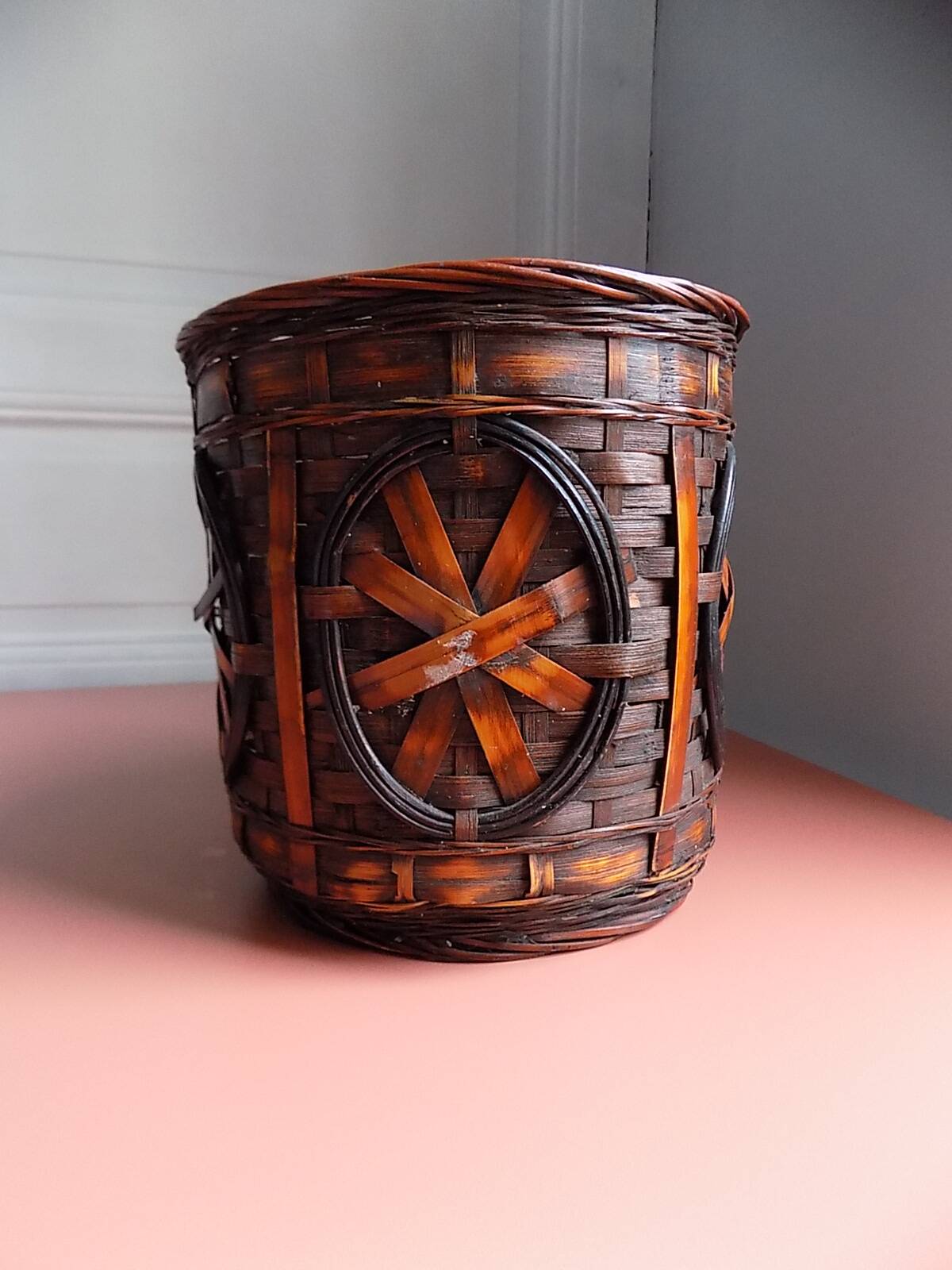 Rattan plant pot