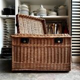 Trunk, chest in woven wicker