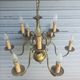 Important 9-light chandelier in Dutch style with 2 levels in brass - in working condition.