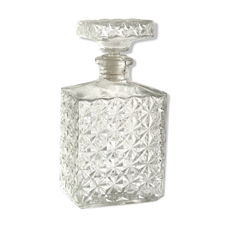 Carafe à whisky en verre moulé effet taille diamant