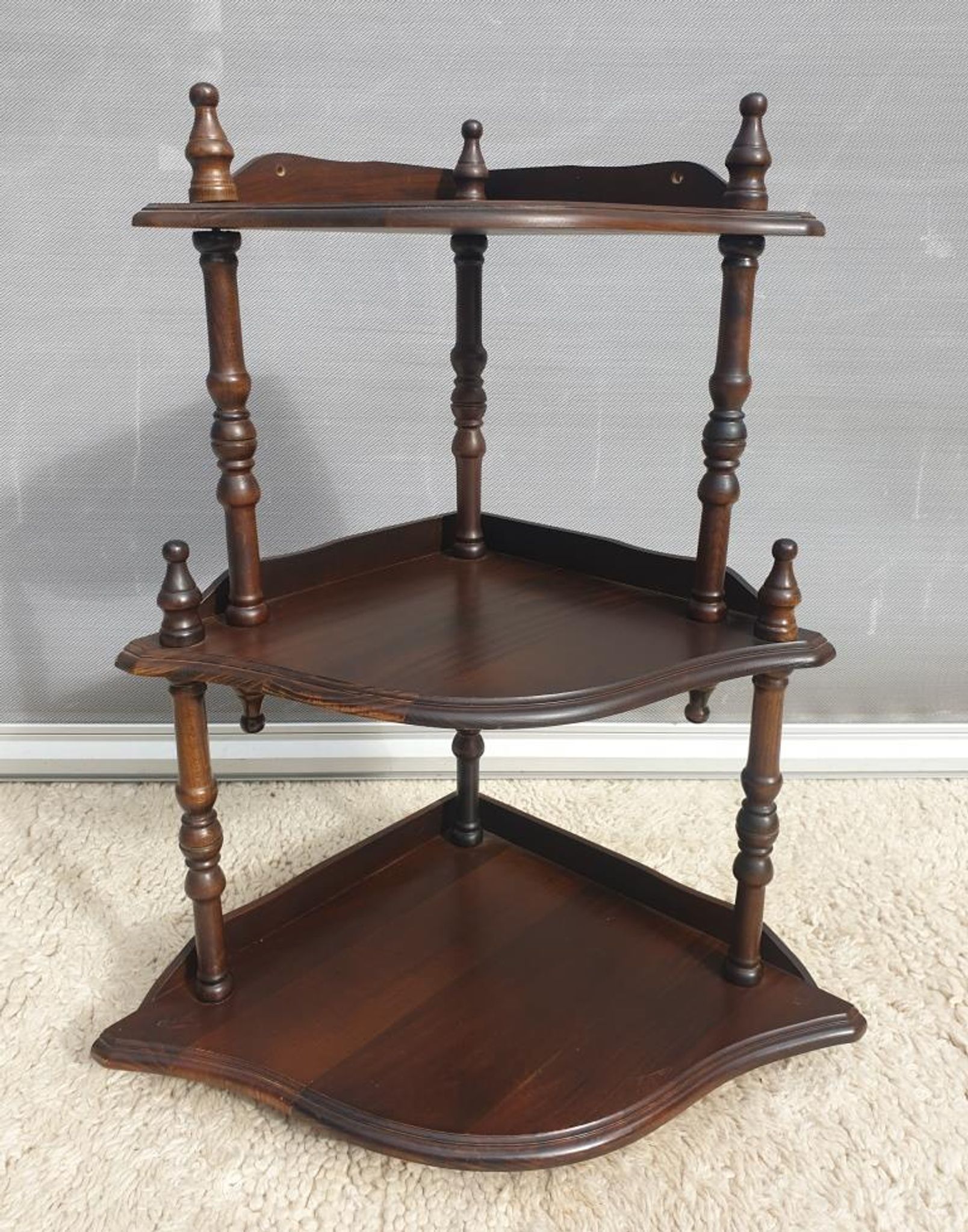 Wall-mounted corner display with 3 mahogany shelves