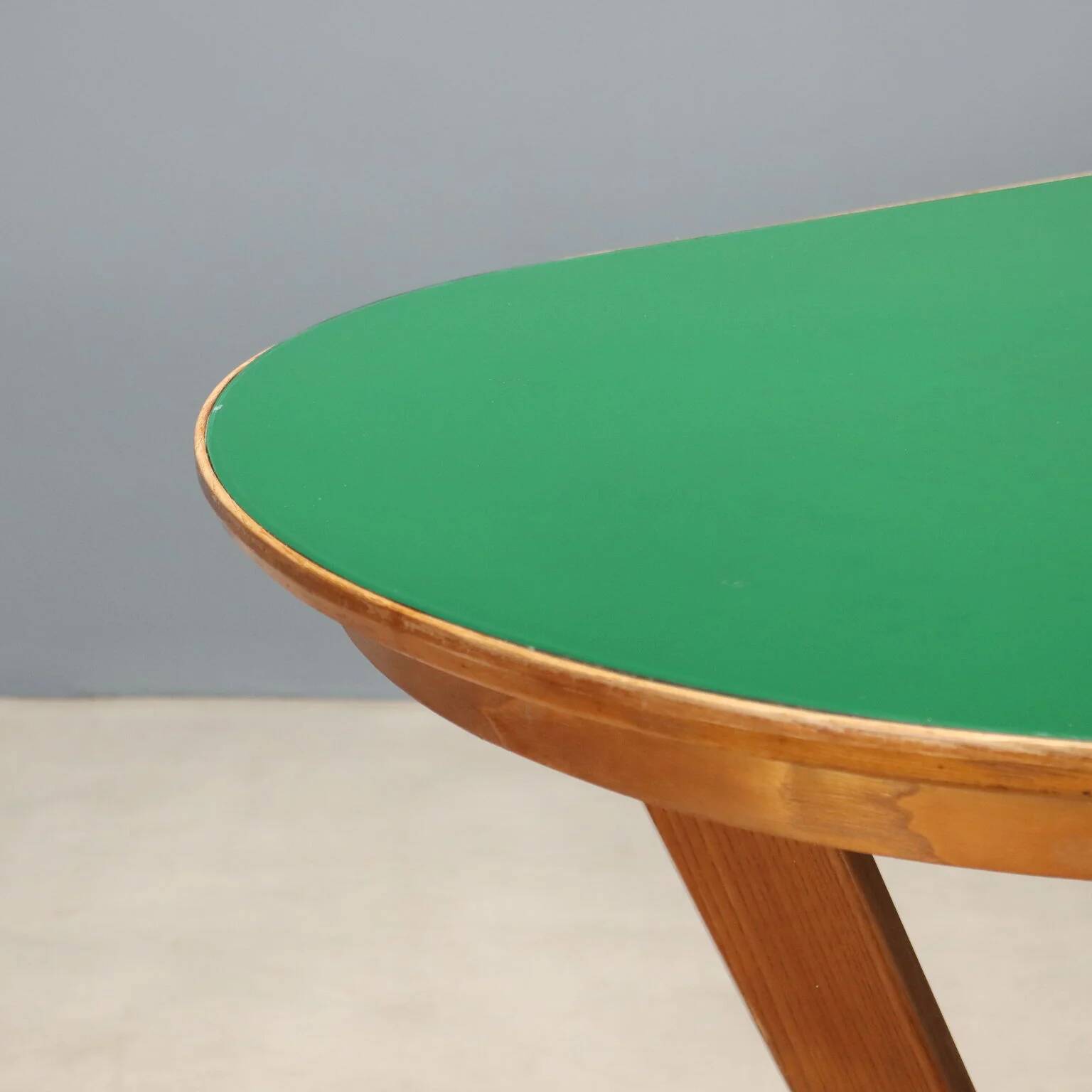 Table vintage des années 1960 avec plateau elliptique