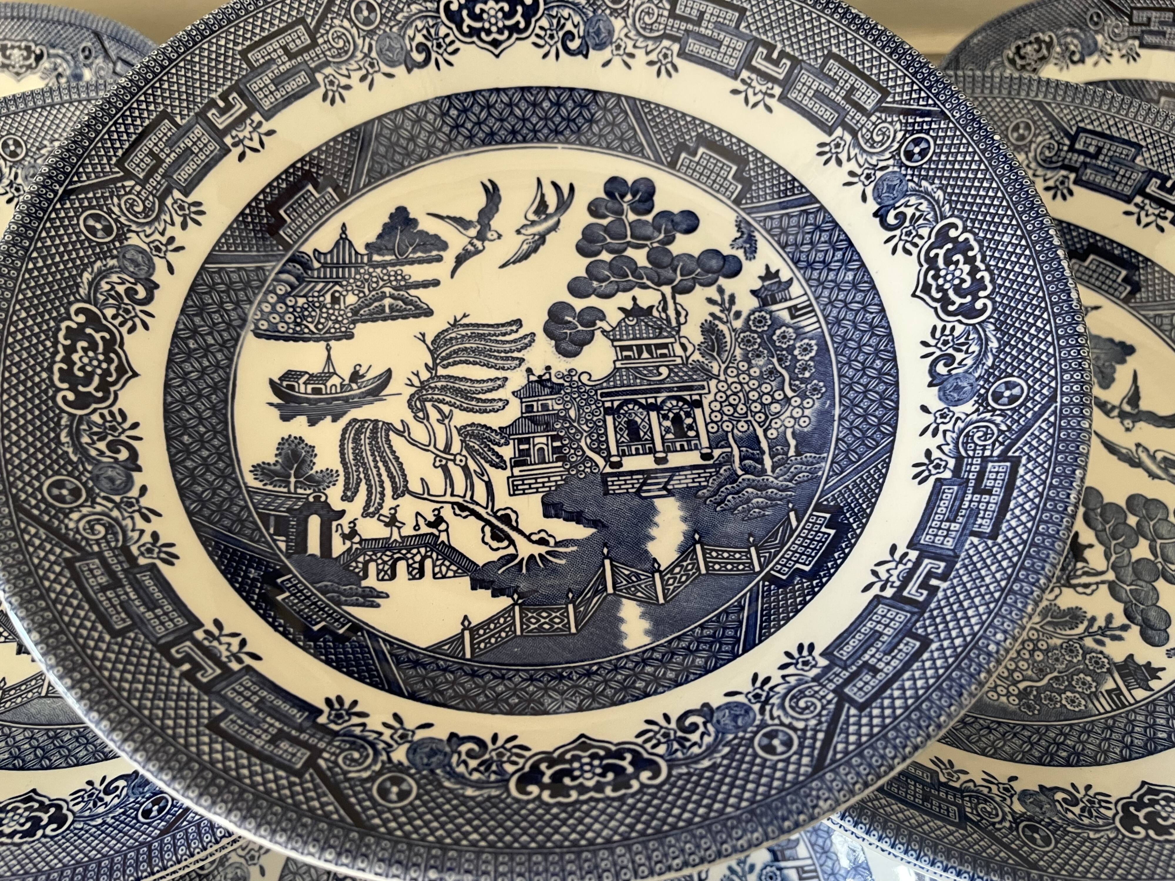 Hollow earthenware plates Churchill Willow Blue