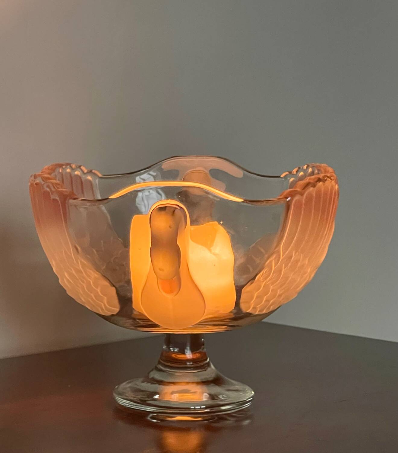 Moulded glass swan bowls