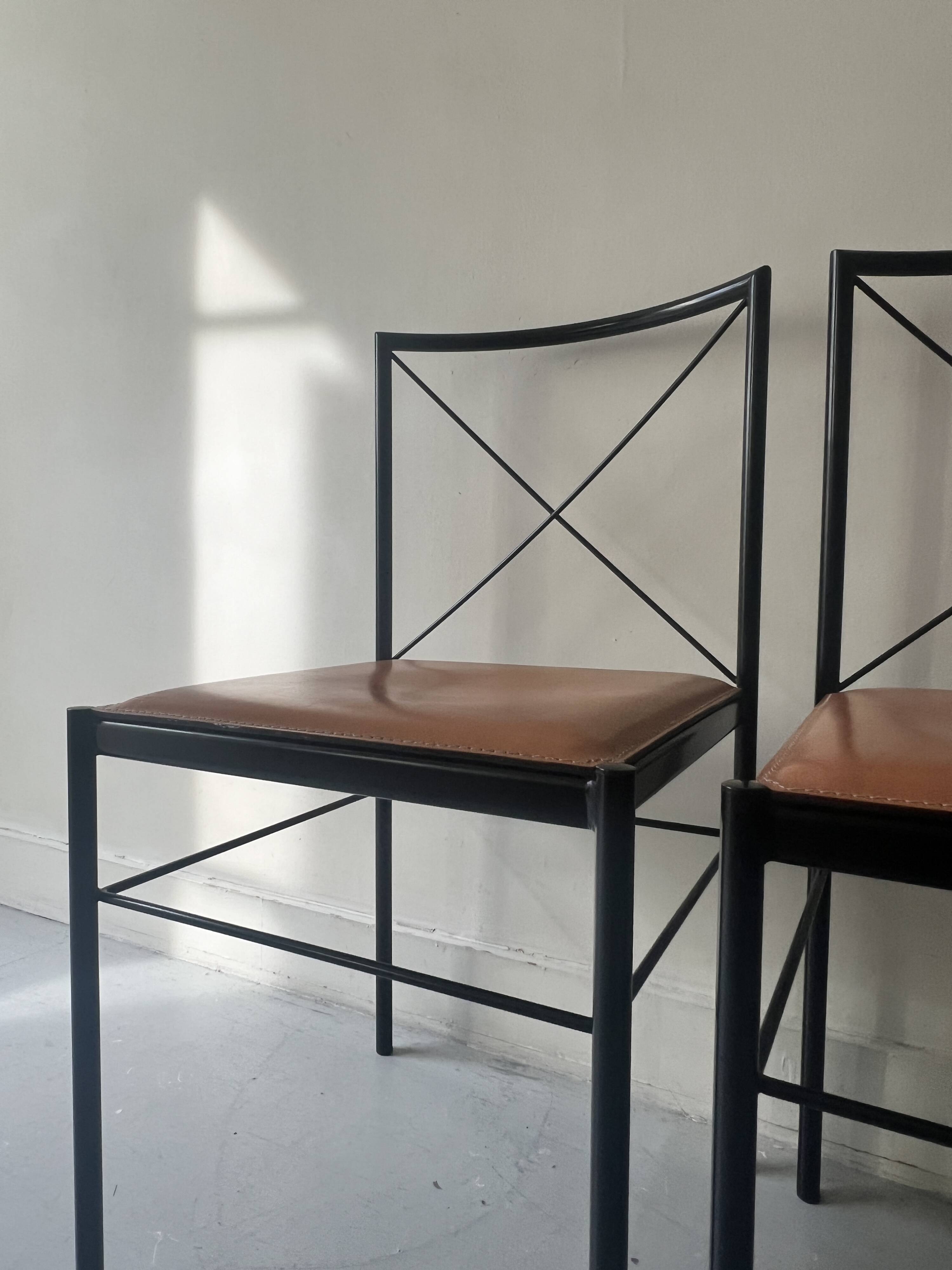 Set of 2 designer chairs in metal and cognac leather, Arrben Italy