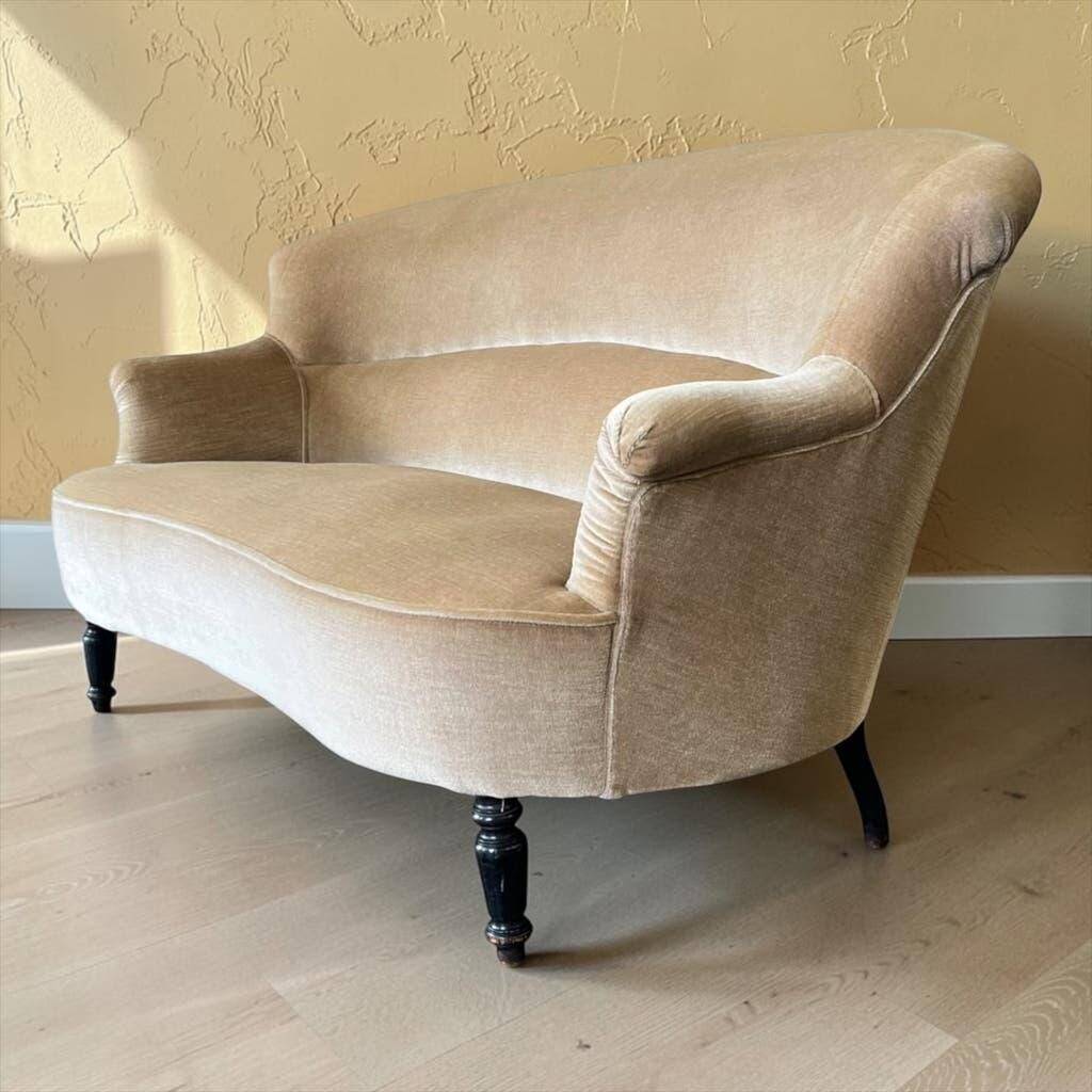 Beige vintage two-seater sofa/armchair