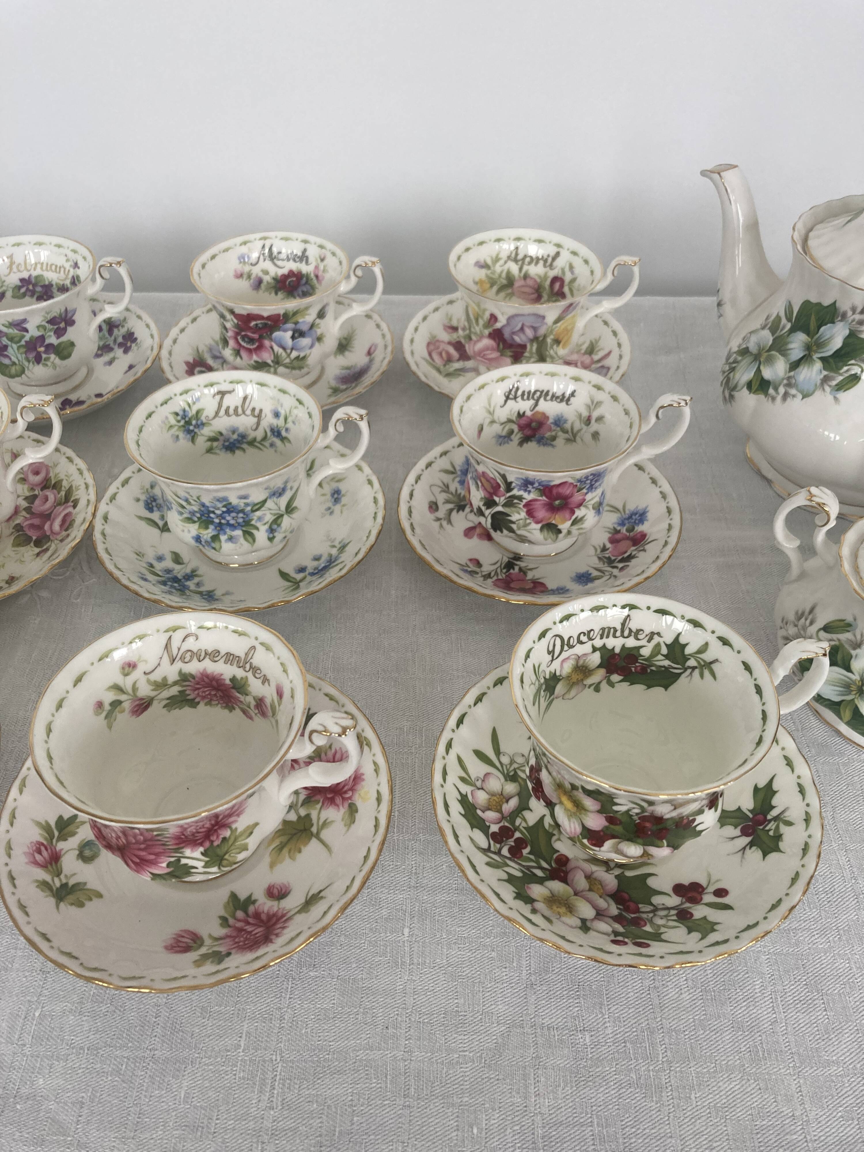 Tea set “the months” Royal Albert 27 pieces