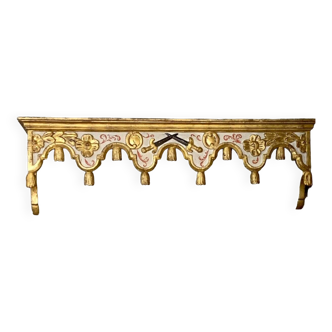 Pediment or shelf 18th century period