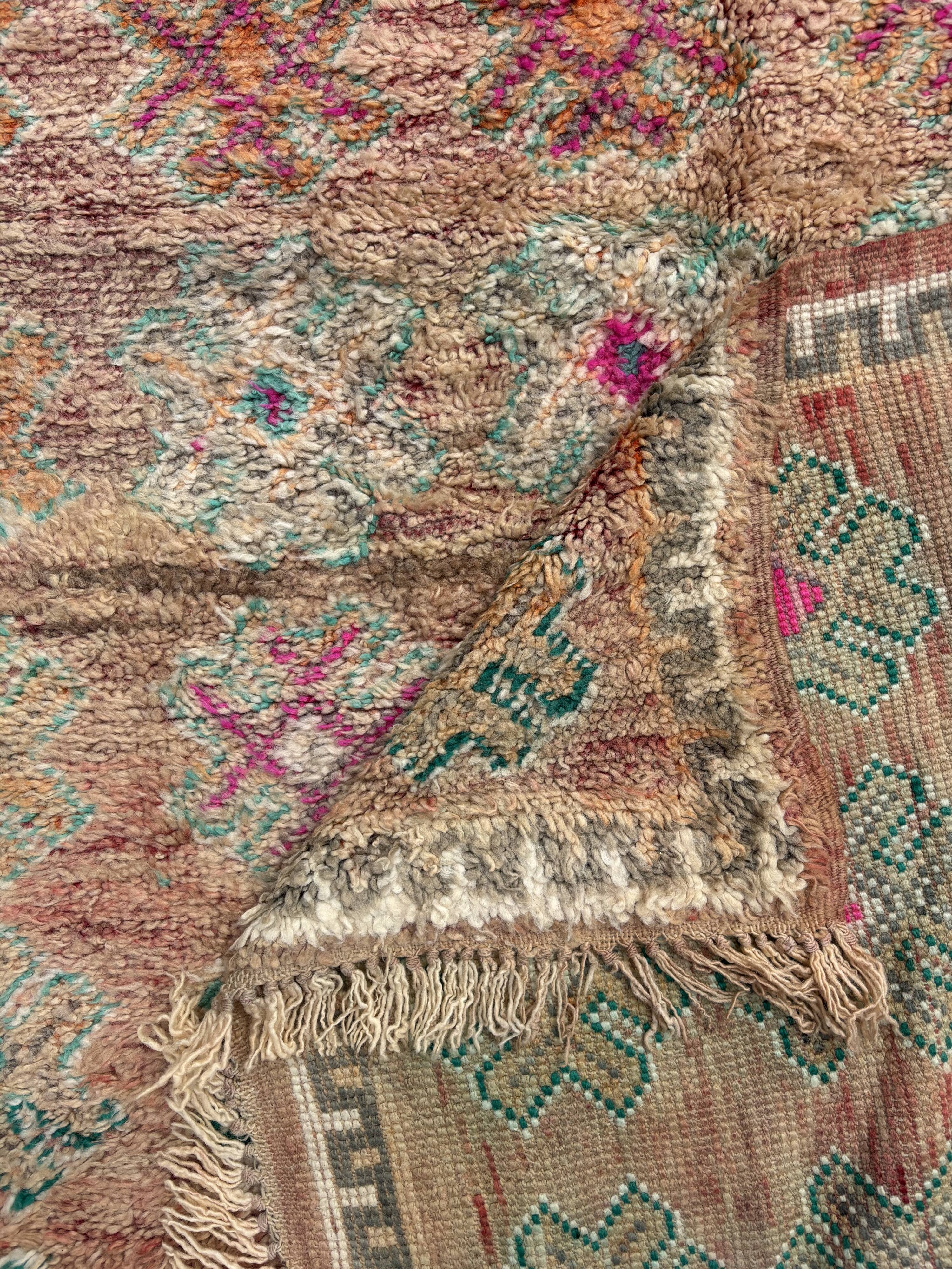 Tapis Berbere marocain vintage de Boujad