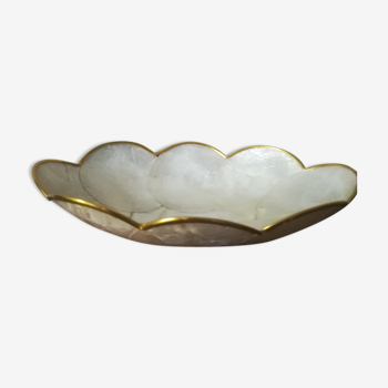 Mother-of-pearl cloud cup