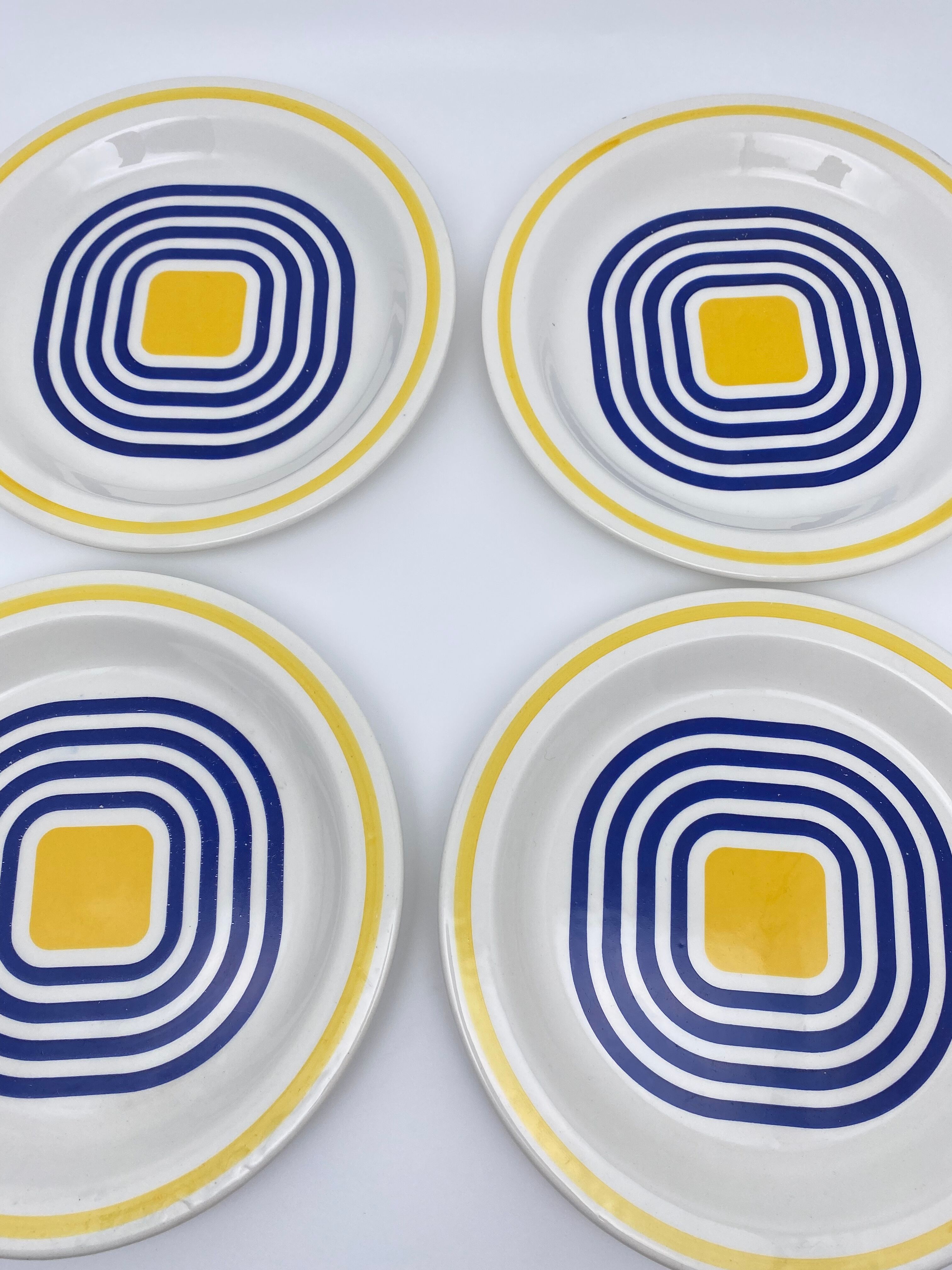 Gien Avant Garde dessert plates