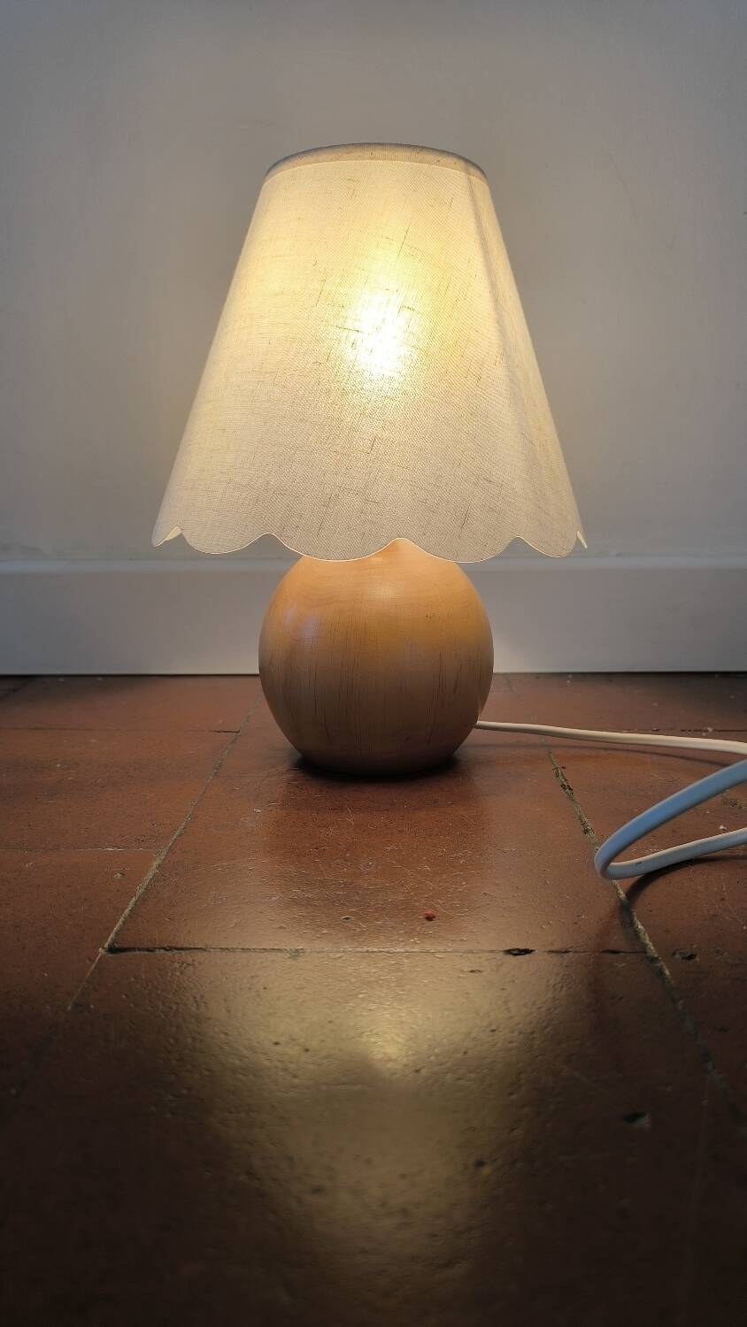Wooden ball lamp