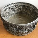 Hammered metal pot cover