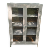 Wooden display cabinet
