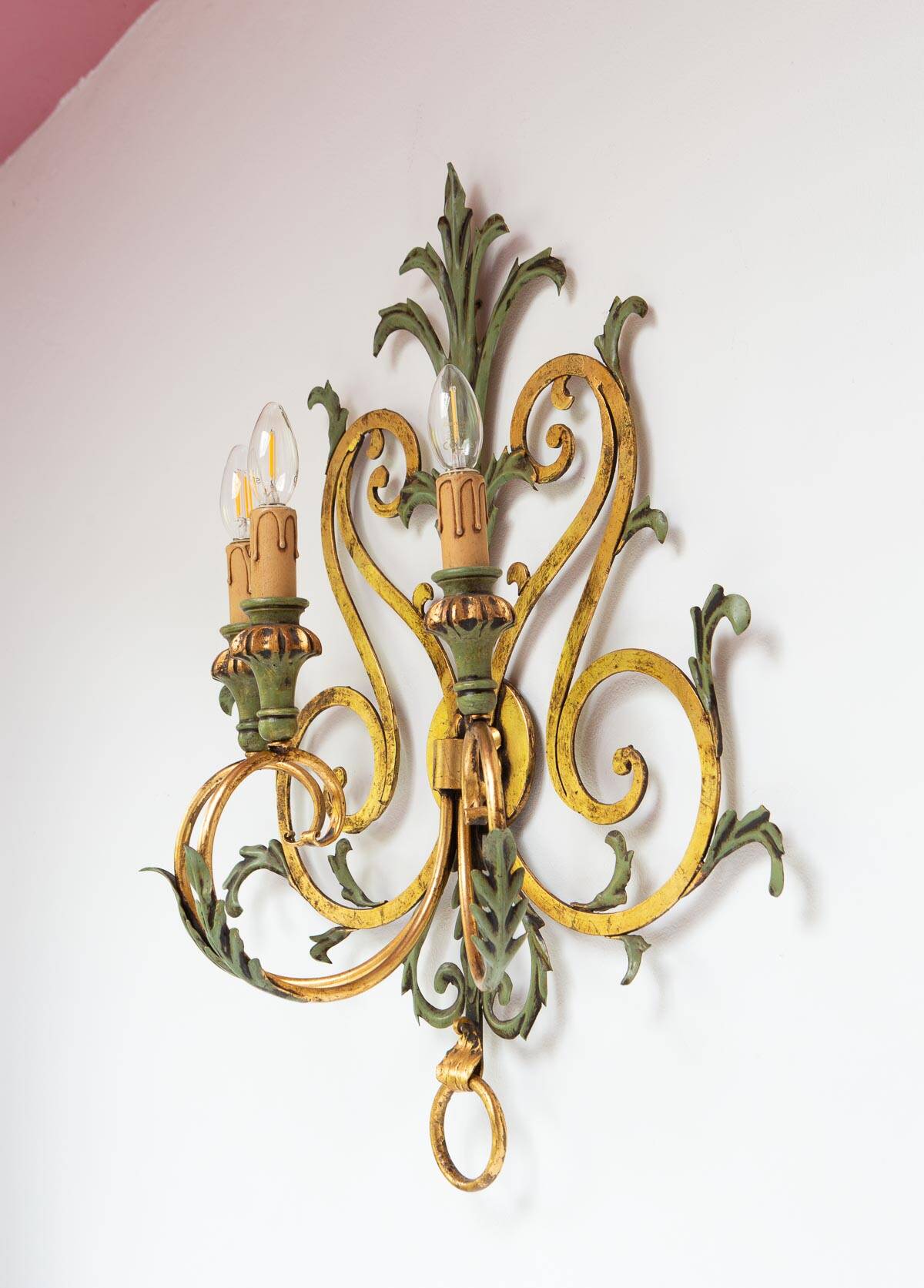 Large Italian wall lamp in gold and green metal. 90s