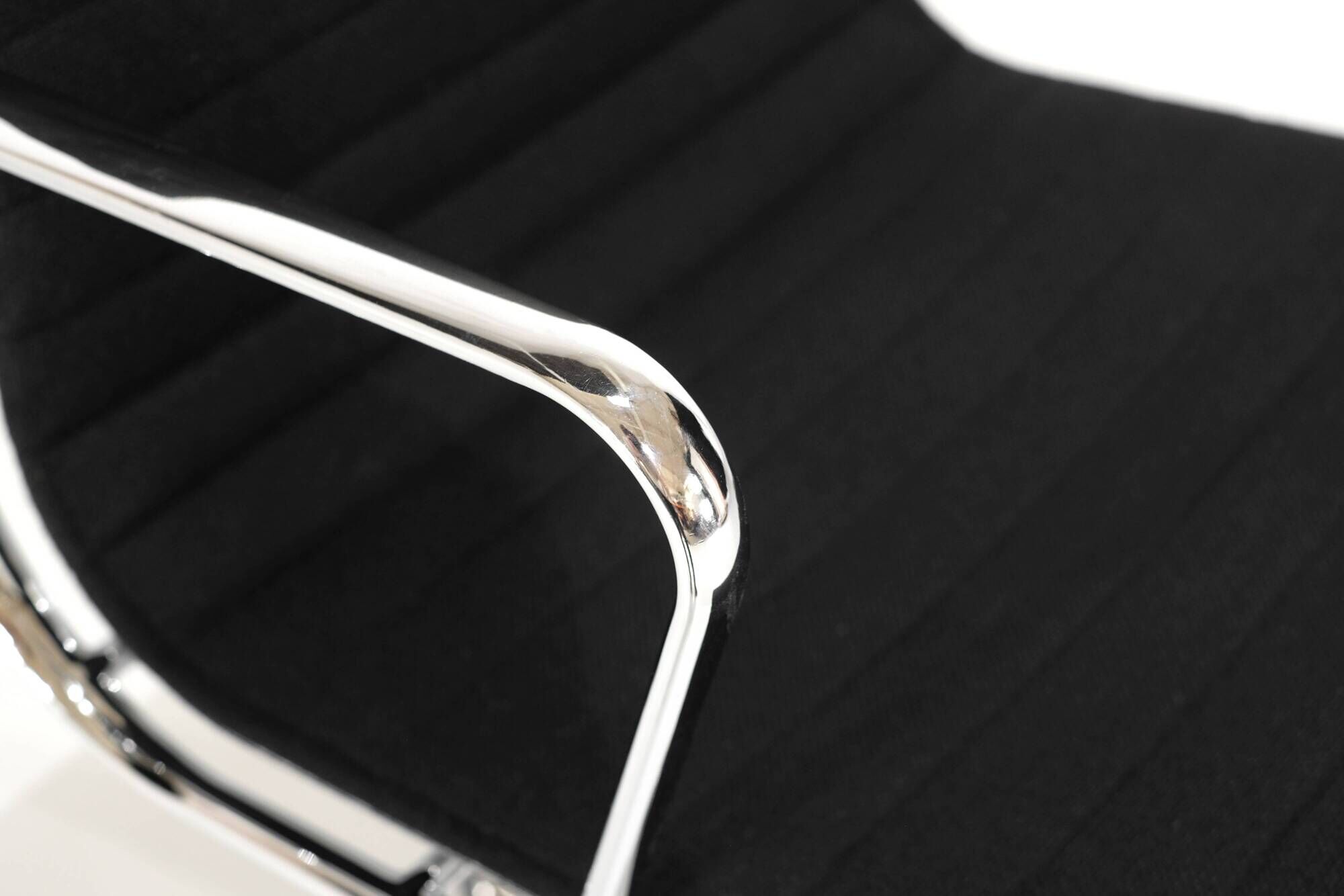 Office chair "EA 117" by Charles Ray Eames for ICF USA, 1969.