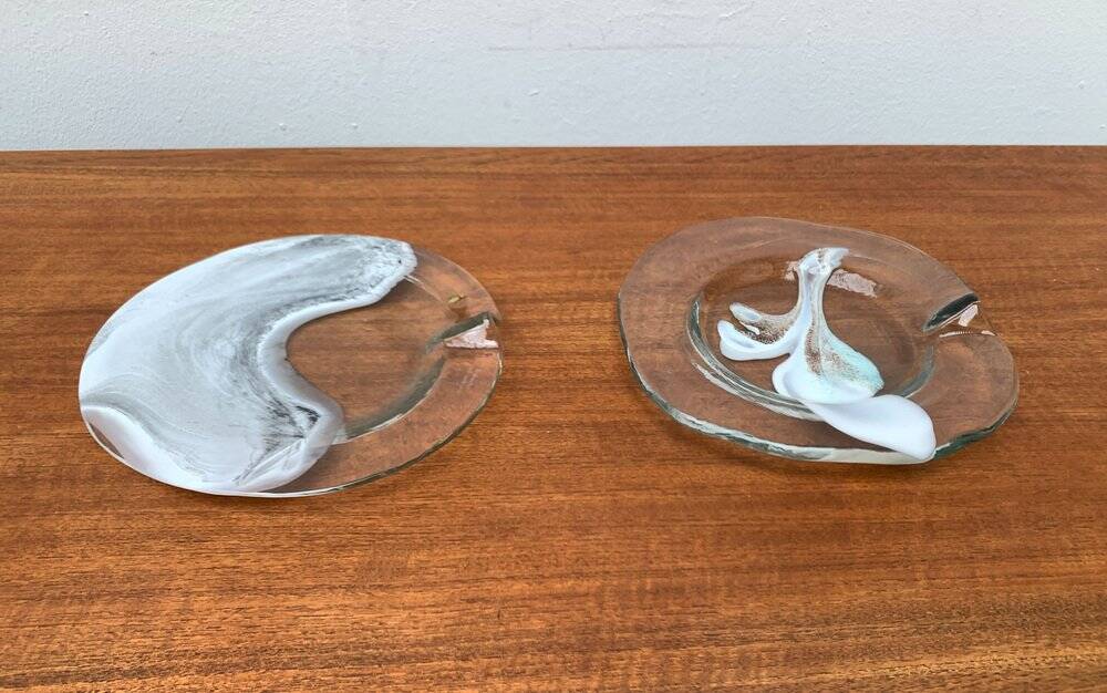 German Vintage Art Collection Richartz Plate and Bowl in Glass by Hans Jürgen Richartz for Mathildenhütte, Solingen, Set of 2