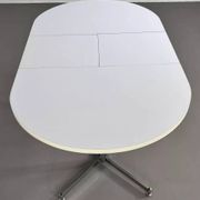 Table de repas ovale et extensible des années 50 chrome et formica