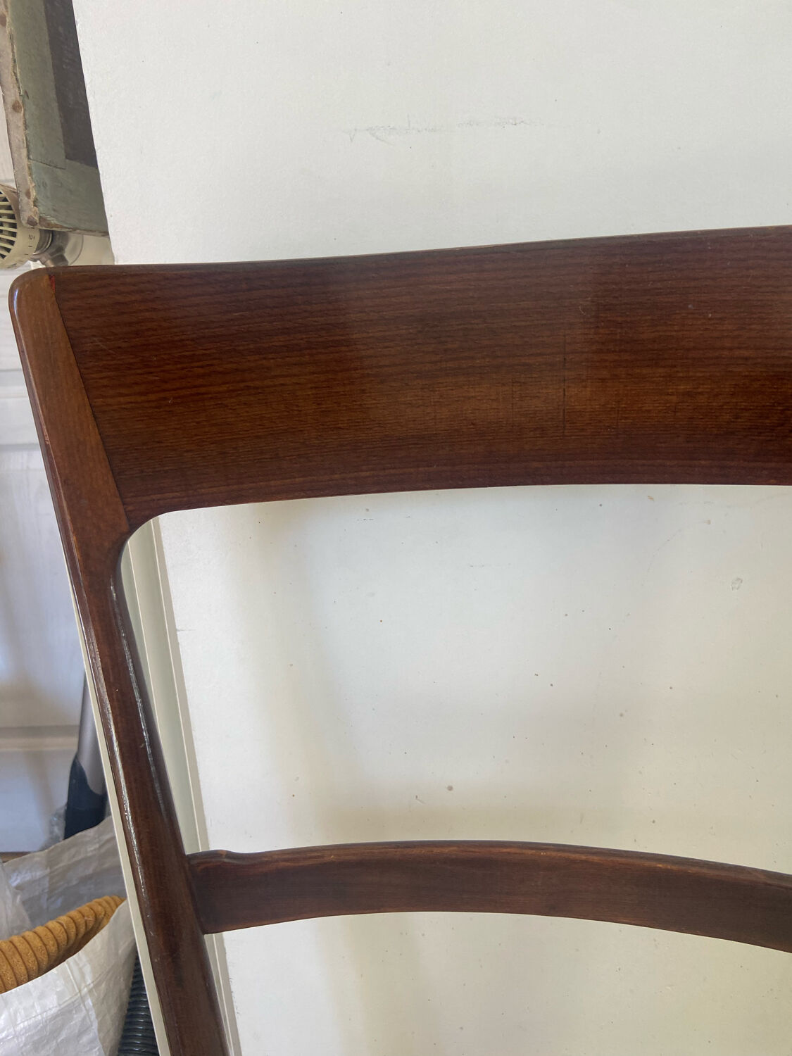 Series of 4 mahogany chairs 40s