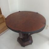 Round table Art Deco mahogany veneer on a tulip-shaped base