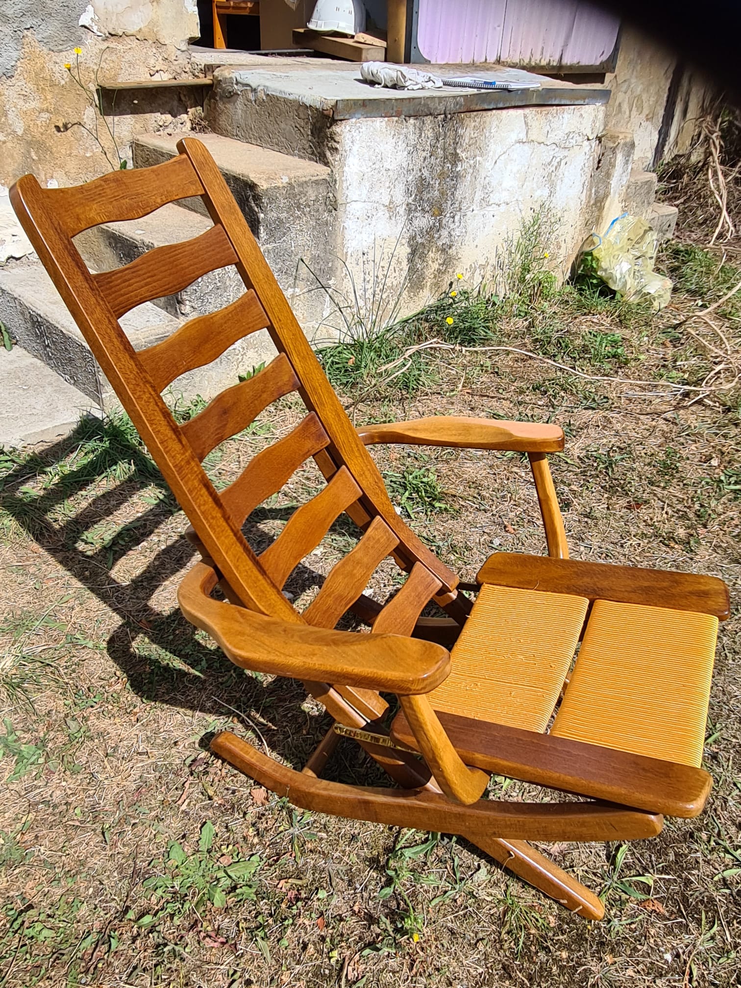 Chaise longue armchair
