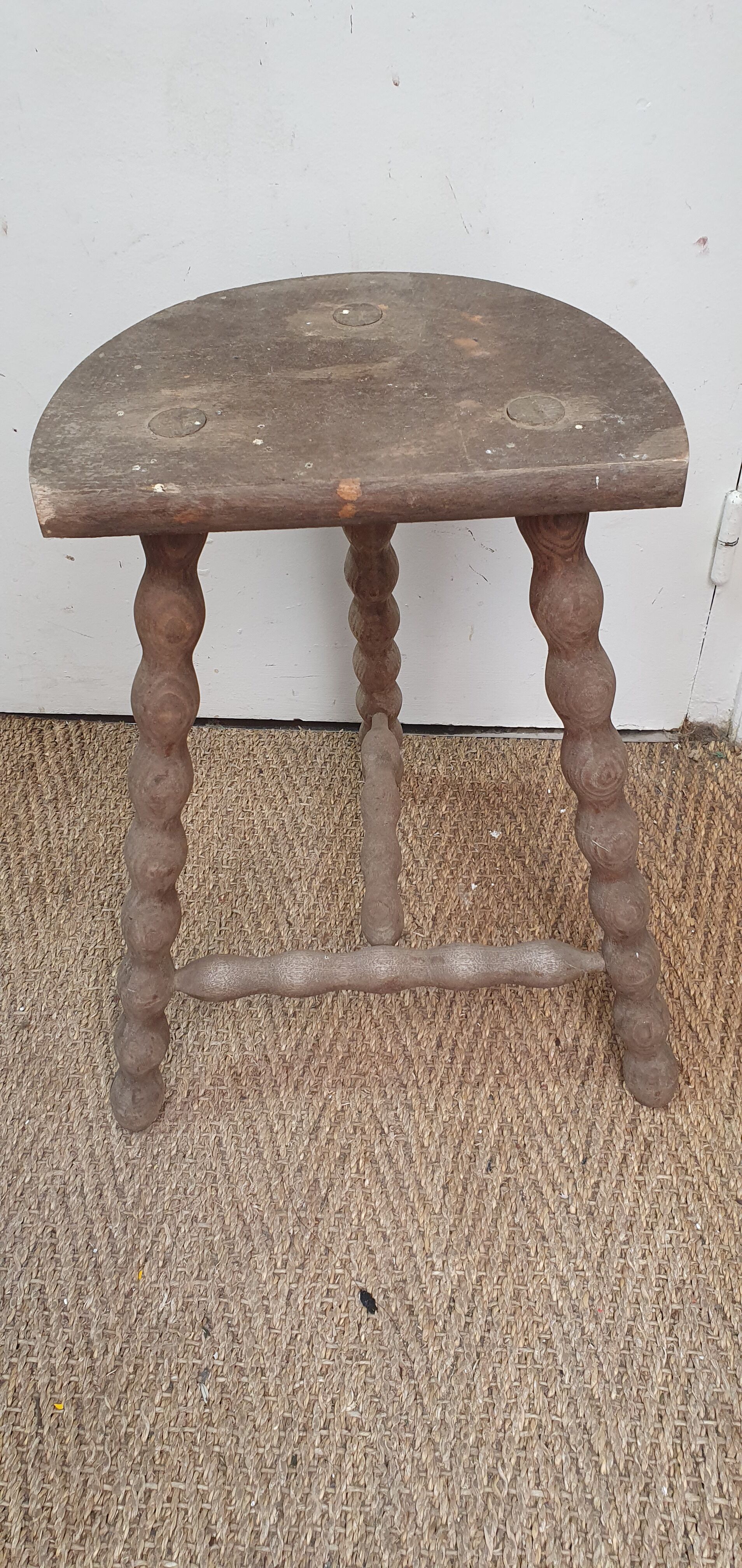 Brutalist treaty stool