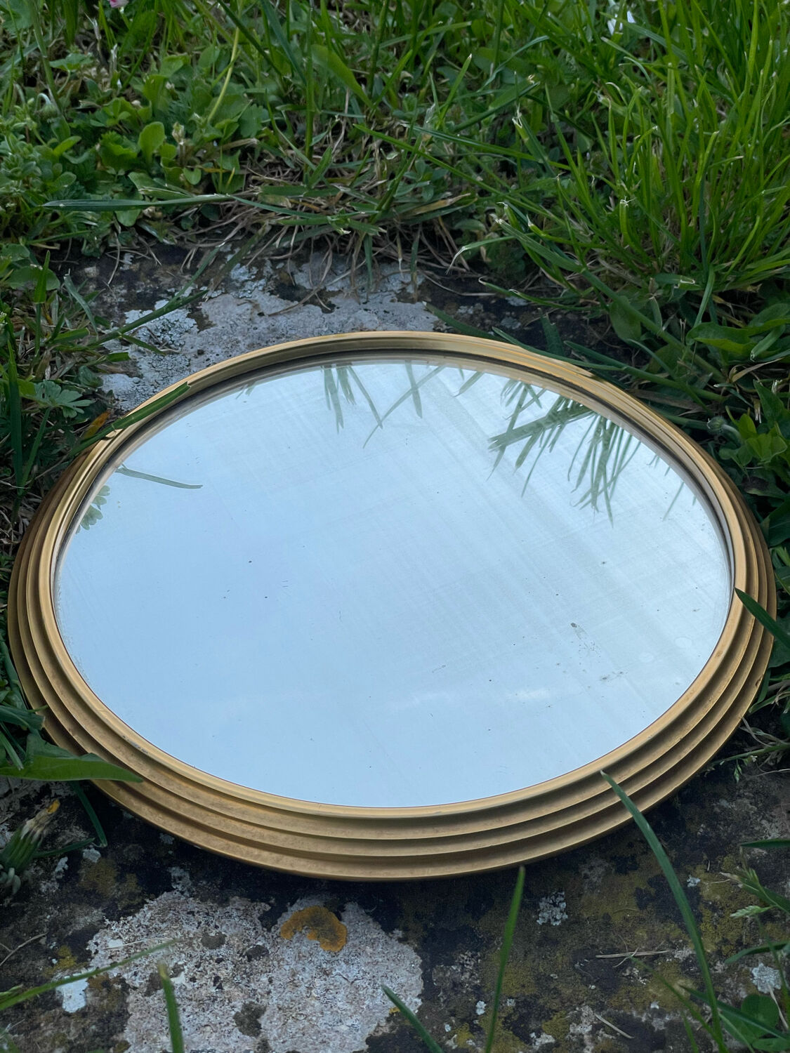 Vintage gold mirror round top