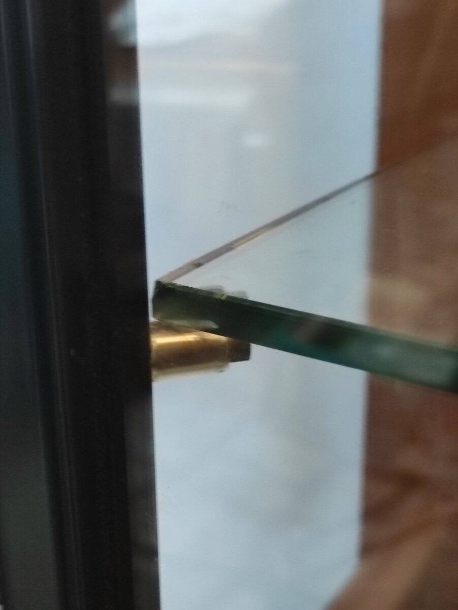 Collector's Display Case. Circa 1970s. Model No. 1