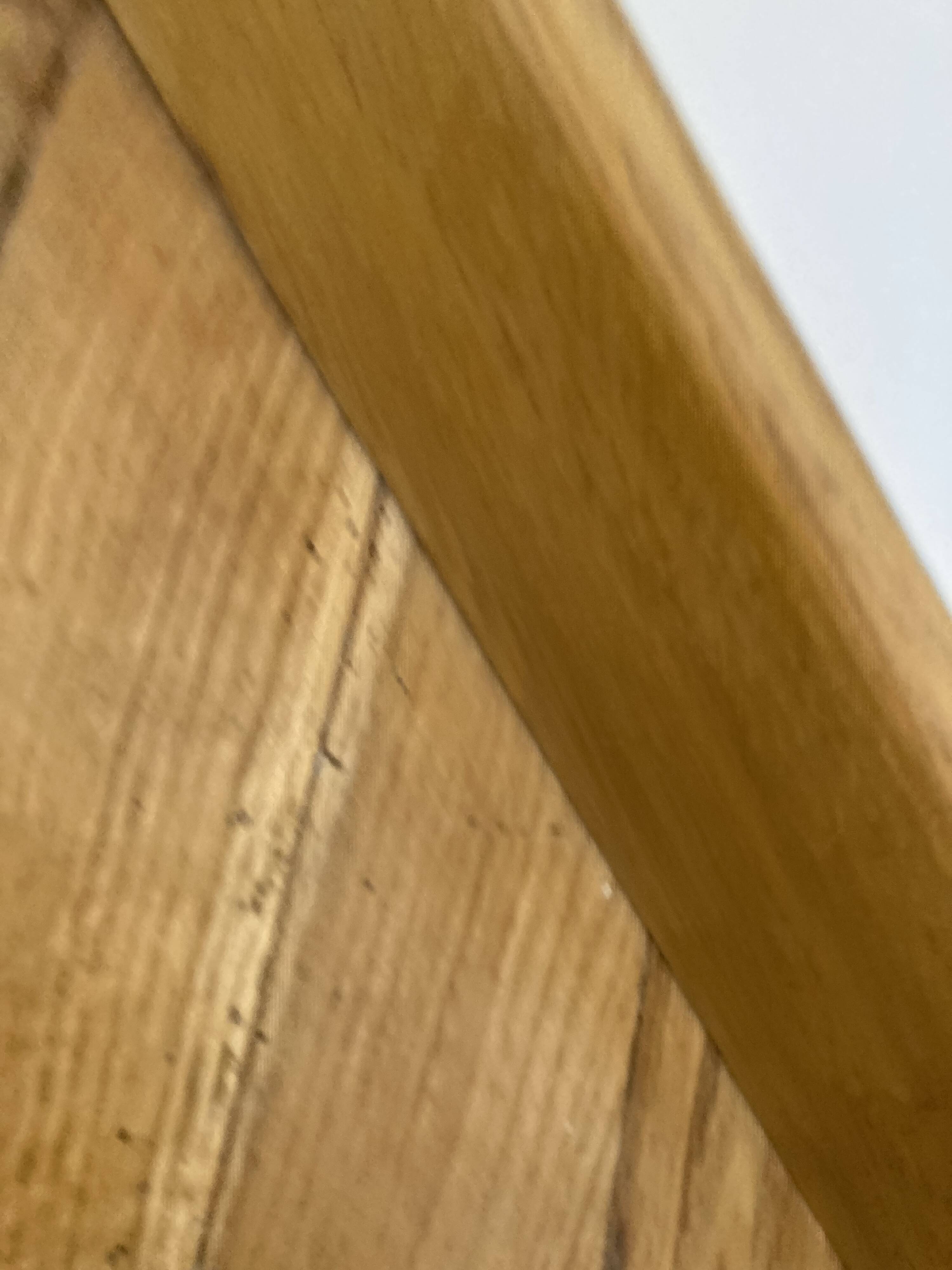 Extendable Scandinavian table