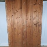 Rustic Wardrobe in Fir with Curtains
