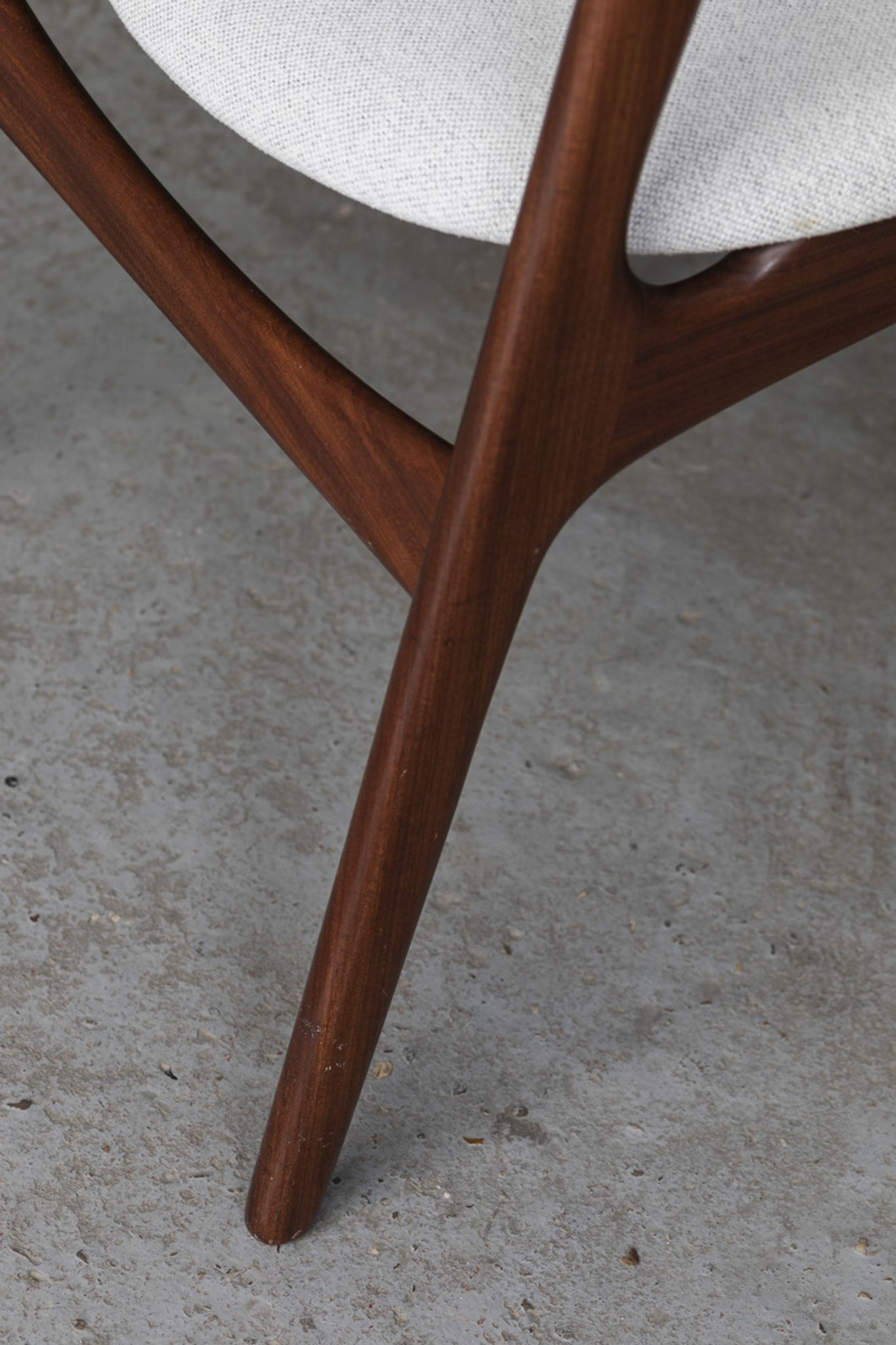 Set of 4 dining chairs ‘model 310’ by Erik Buch for Chr. Christensens Møbelfabrik, Danish design, 60