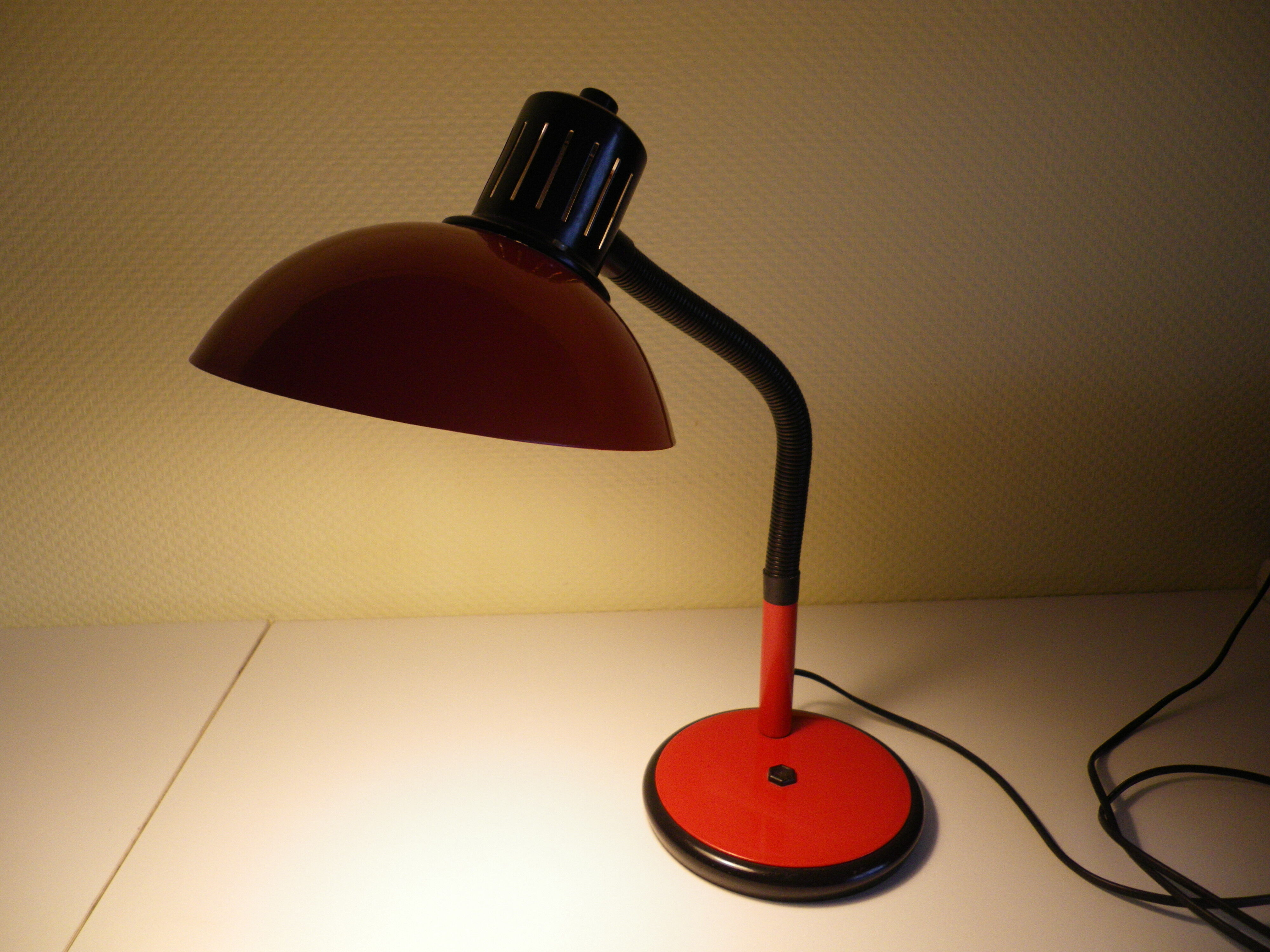 Design articulated lamp style Italian 1970s