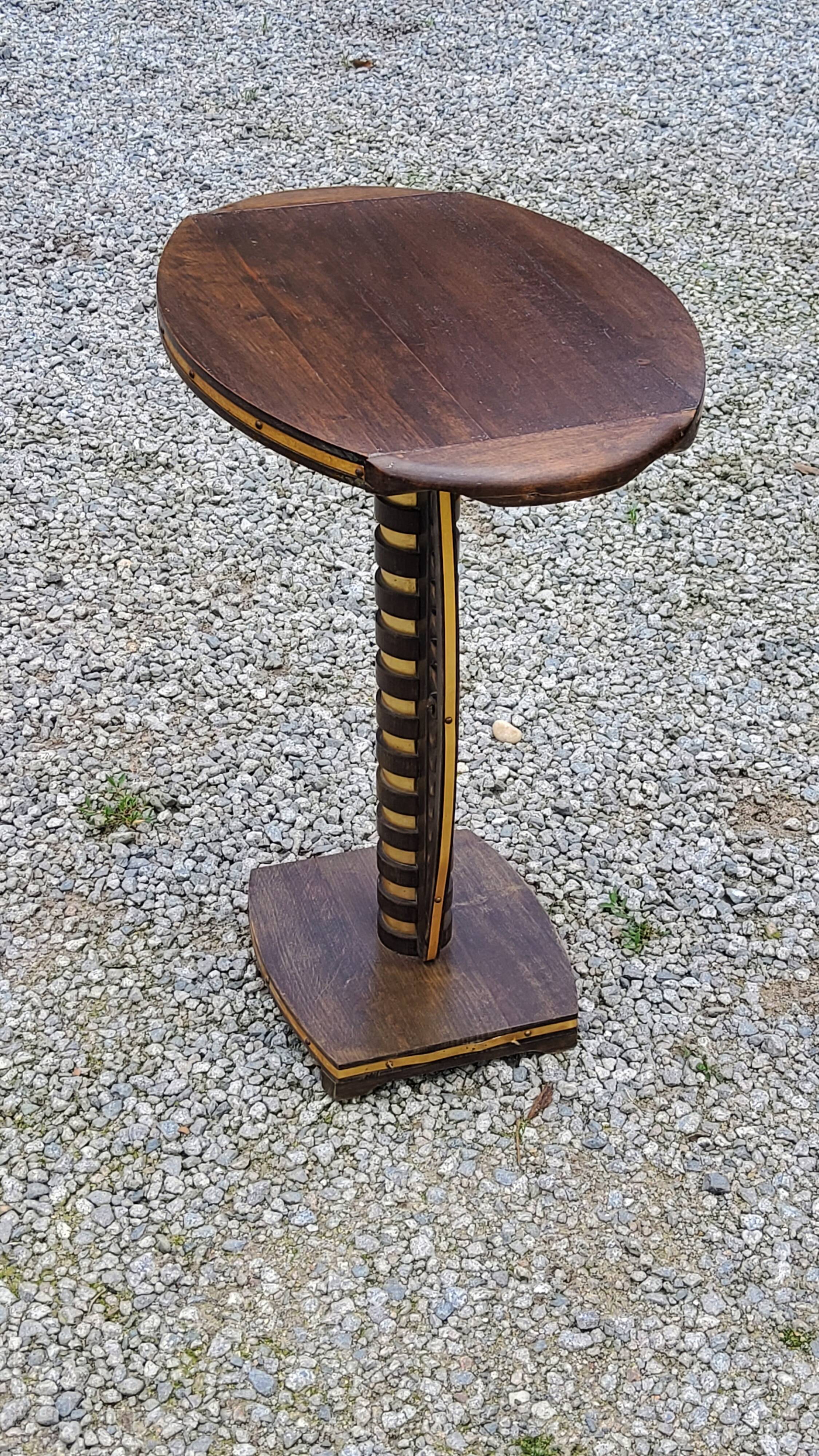 Art deco style pedestal table in beech and gold metal