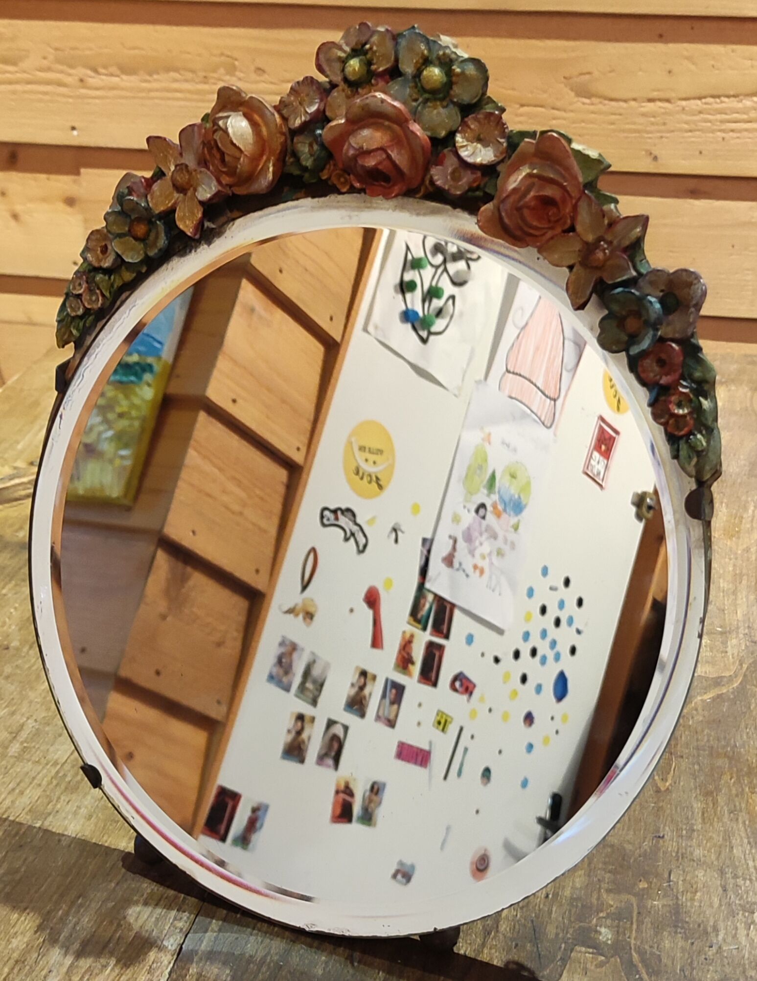 Mirror to pose, floral decoration, 1930