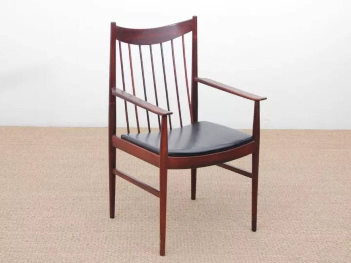 Pair of armchairs, side table, Danish in rosewood, Arne Vodder 1960.