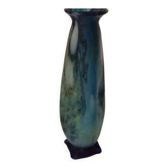 Glass vase