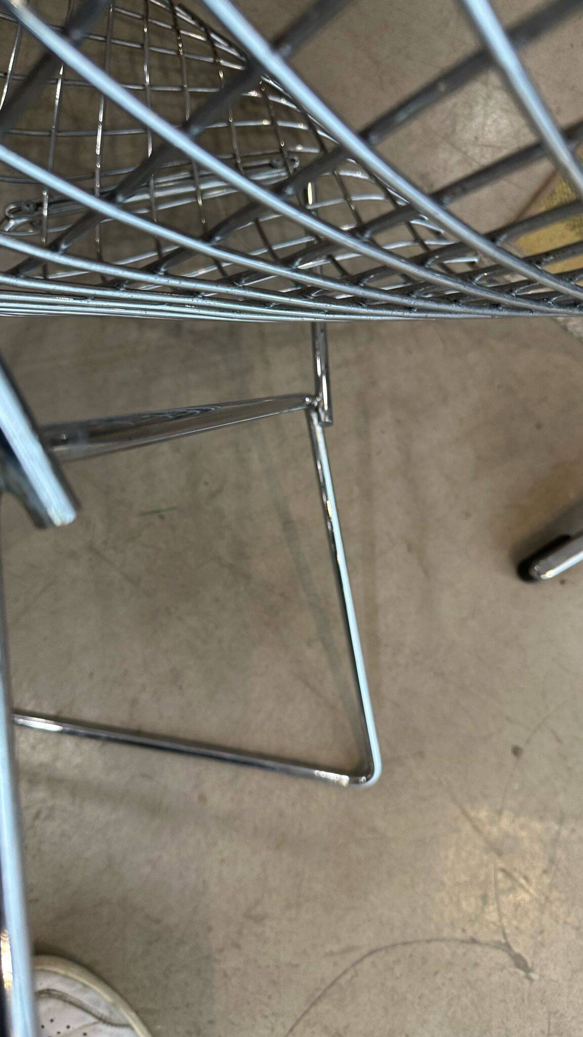 2 Diamond Bertoia armchairs