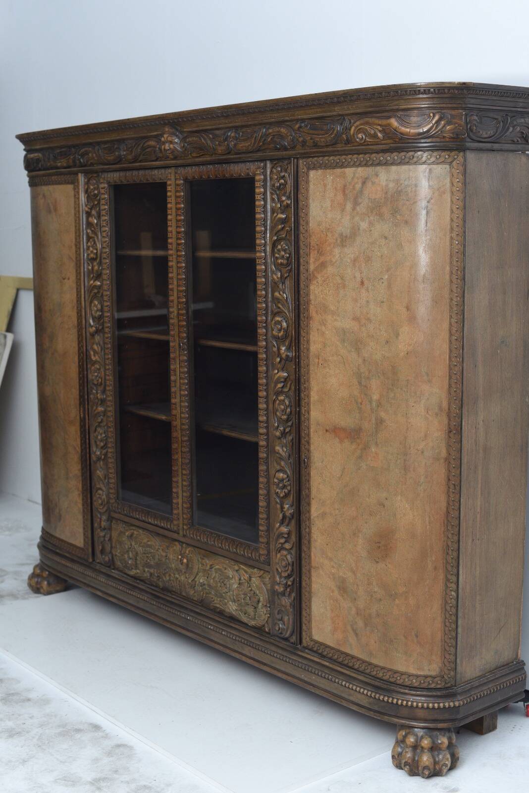 Magnificent Italian Wardrobe in Walnut with Big Lion Feet, 1920s