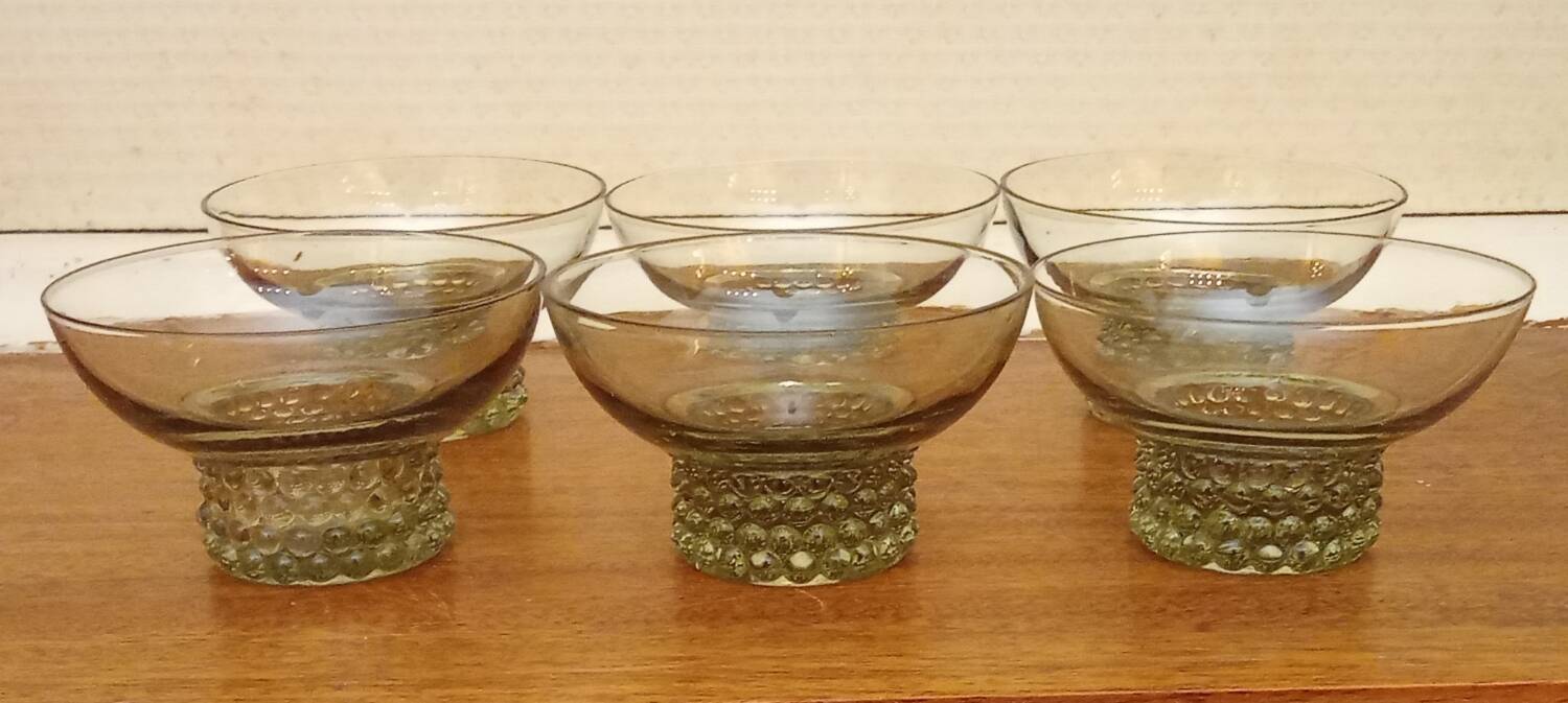 Set of 6 vintage champagne glasses
