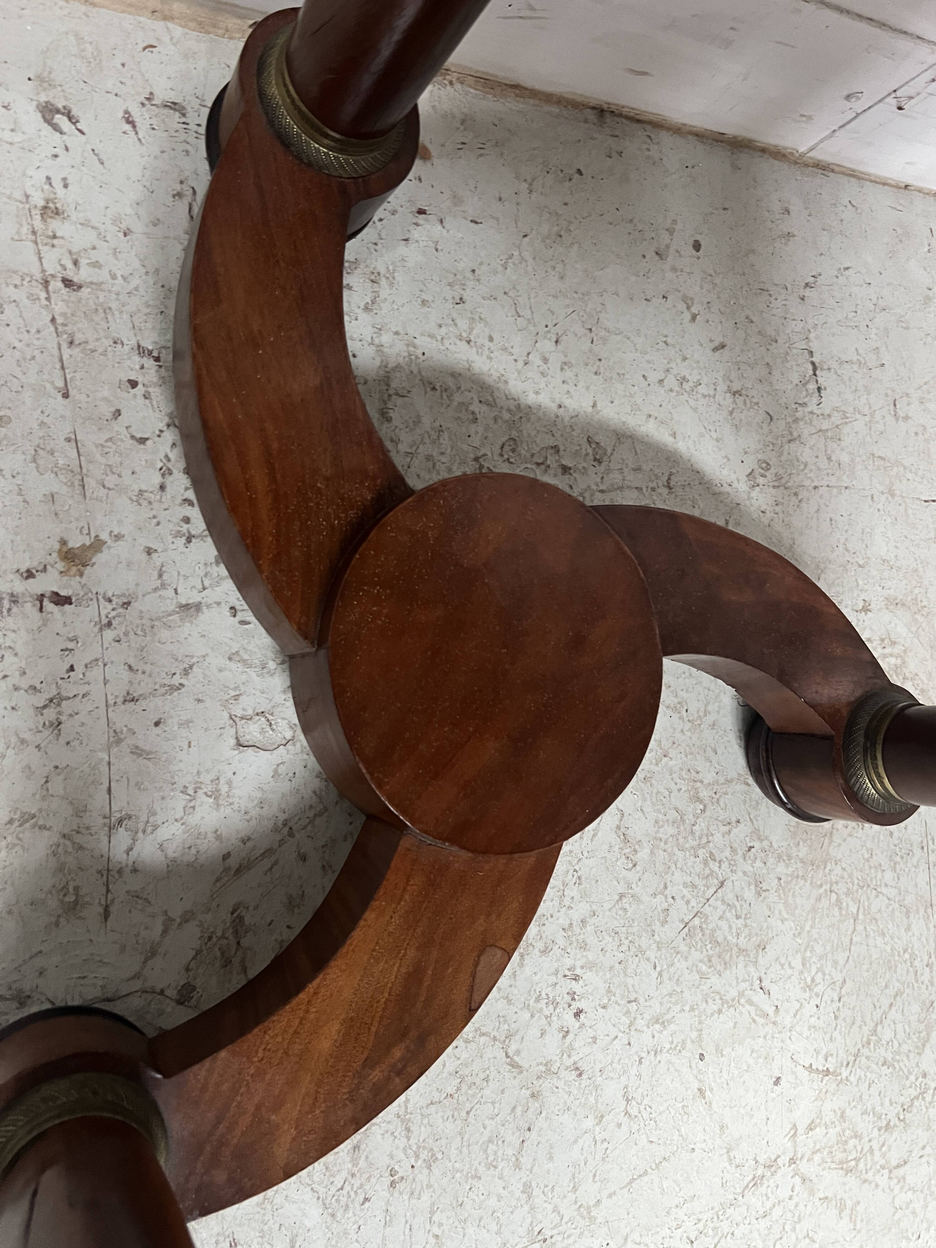 Round Empire-style side table in mahogany and veneer, 20th century