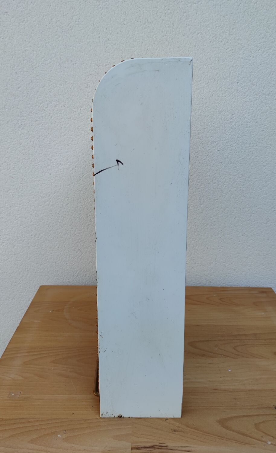 Curtain toilet cabinet