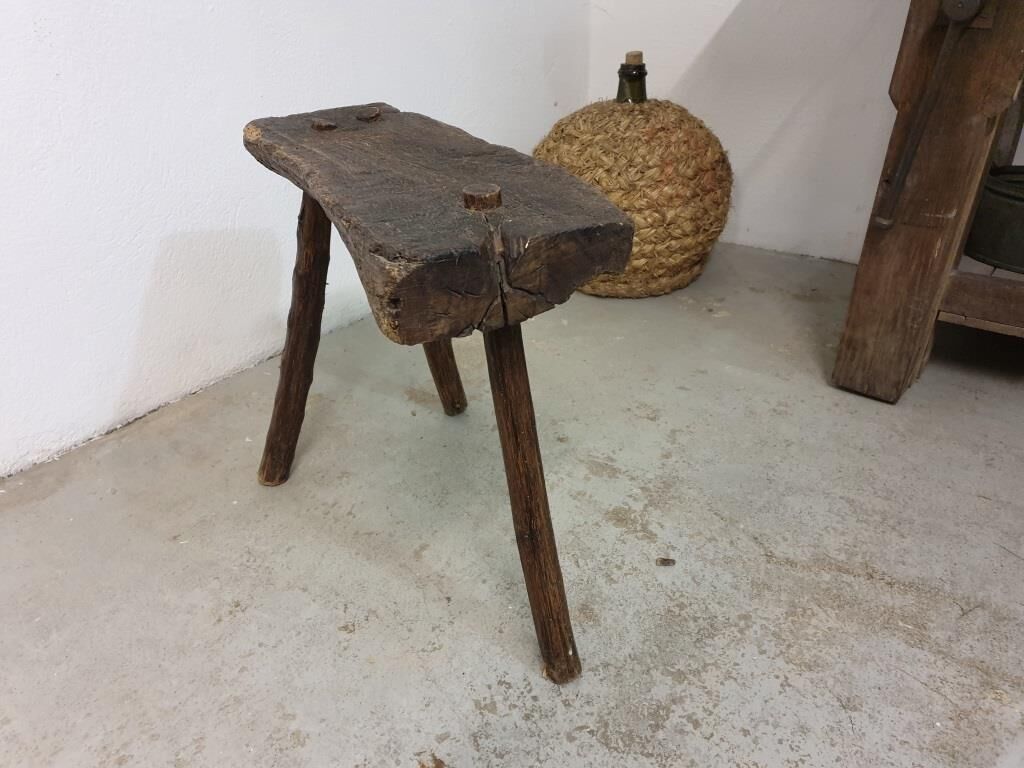 Farm stool