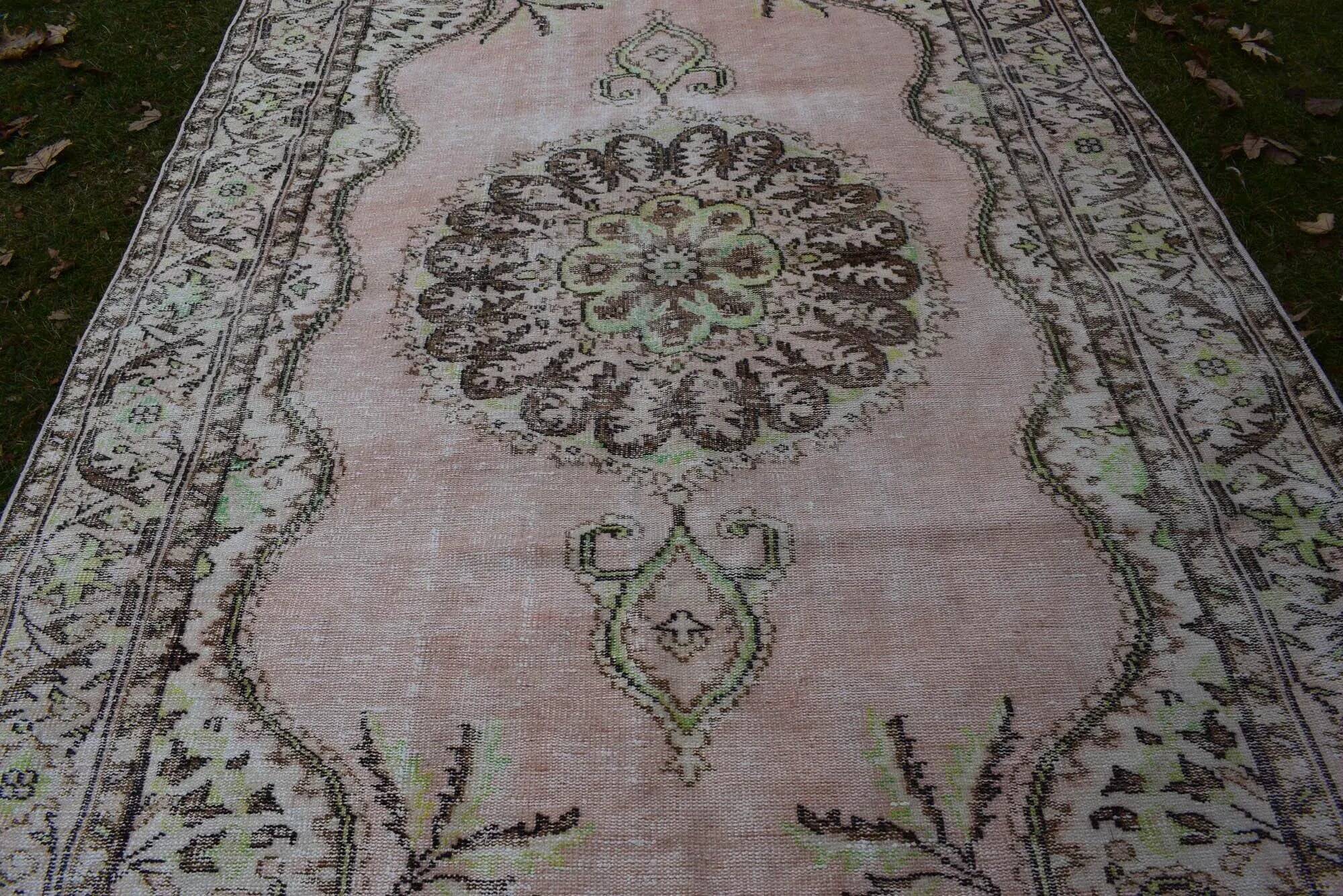 Vintage Turkish Oushak rug 190x310 cm