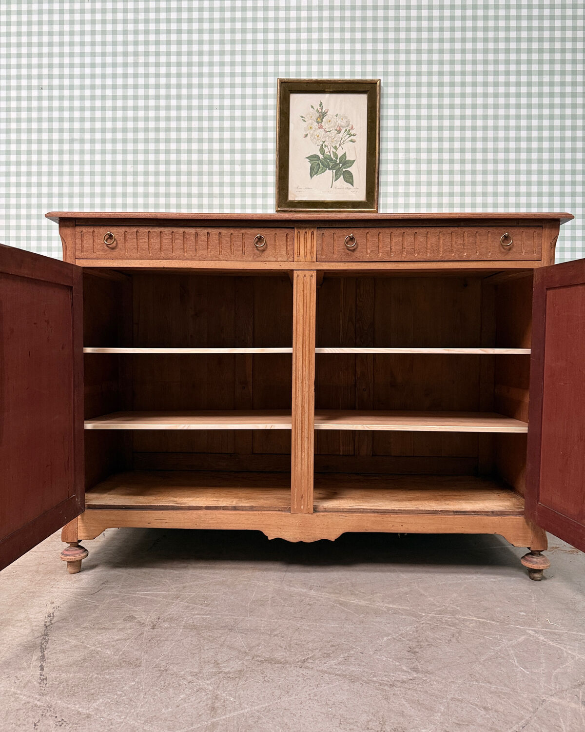 Vintage buffet (renovated)