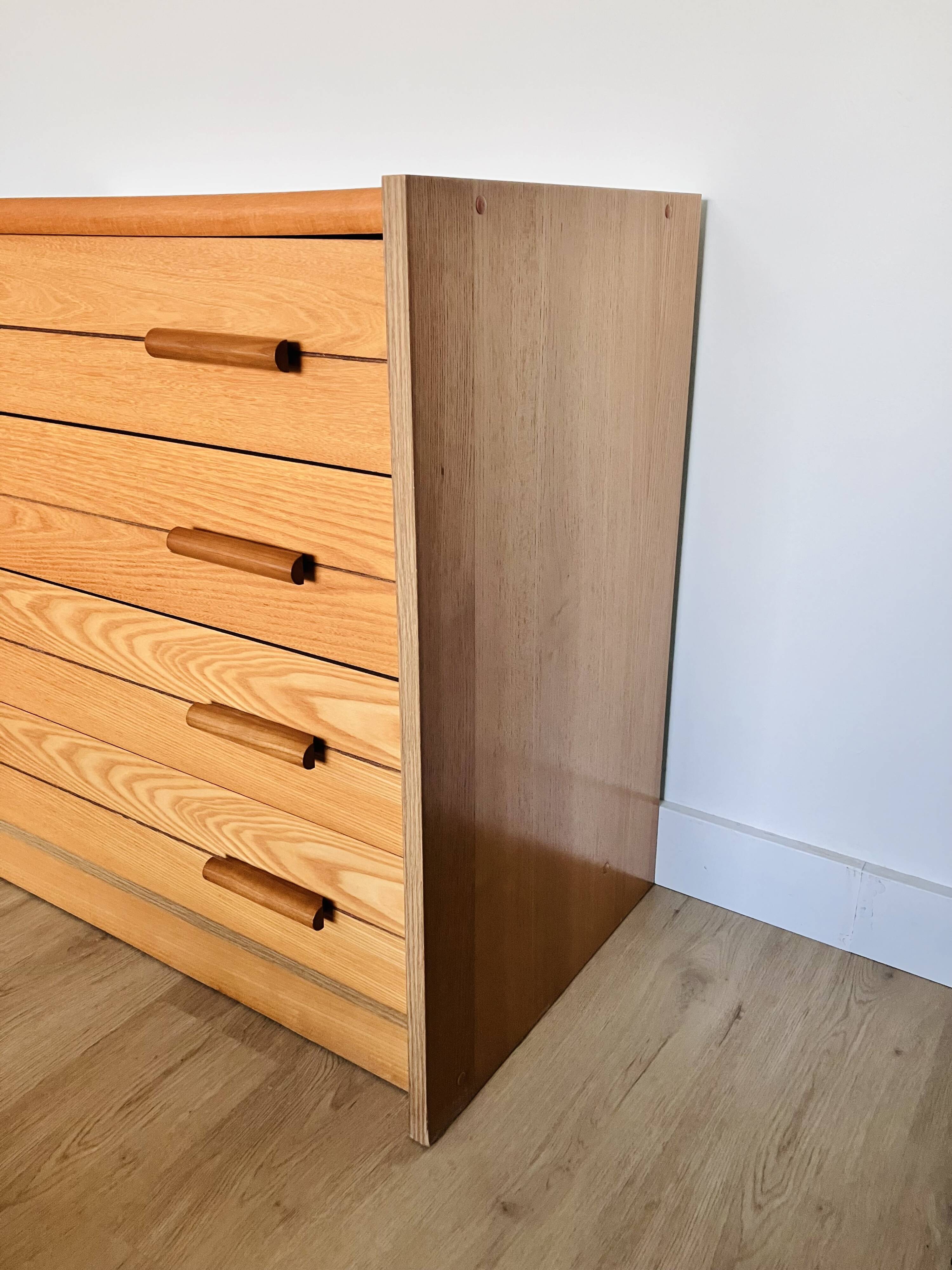 Retro wooden chest of drawers